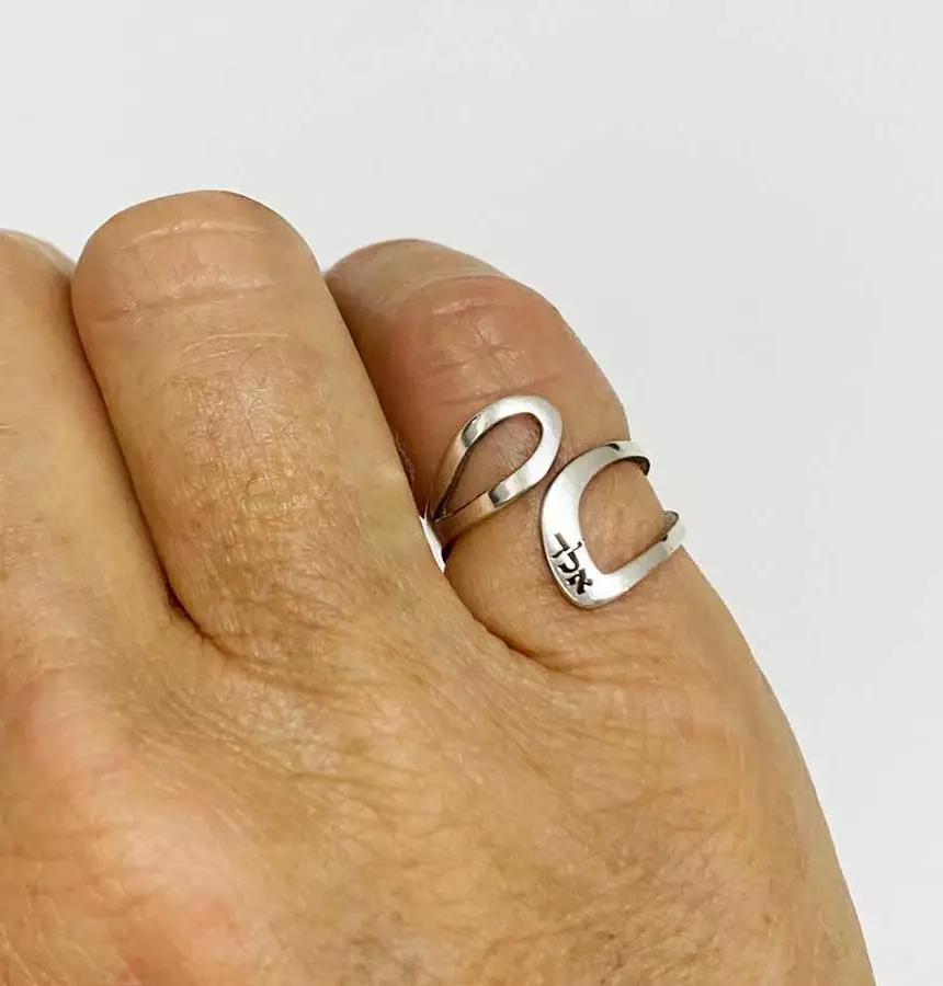 טבעת זרת להגנה מעין הרע, מתנה לאמא או לחברה